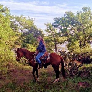 Meet your Posher, Dana